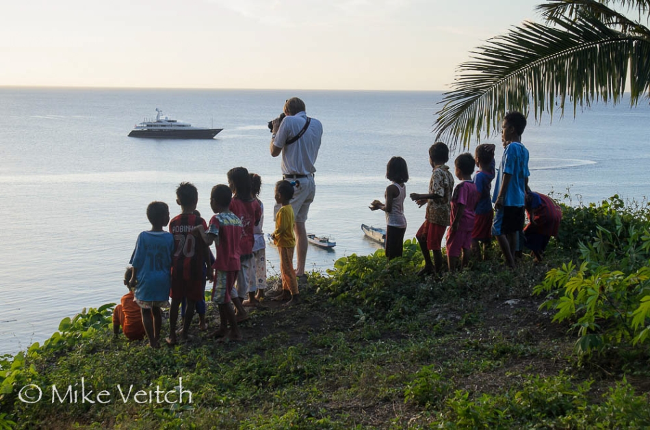 Run-Island-7-Indonesia-Superyacht-Agents-Lighthouse-Seal-Superyachts