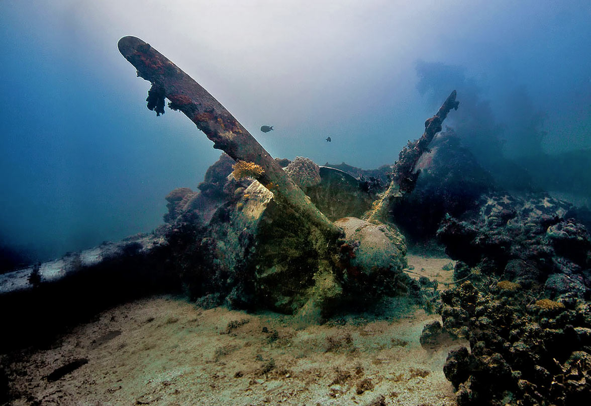 Chuuk Lagoon airplane wreck