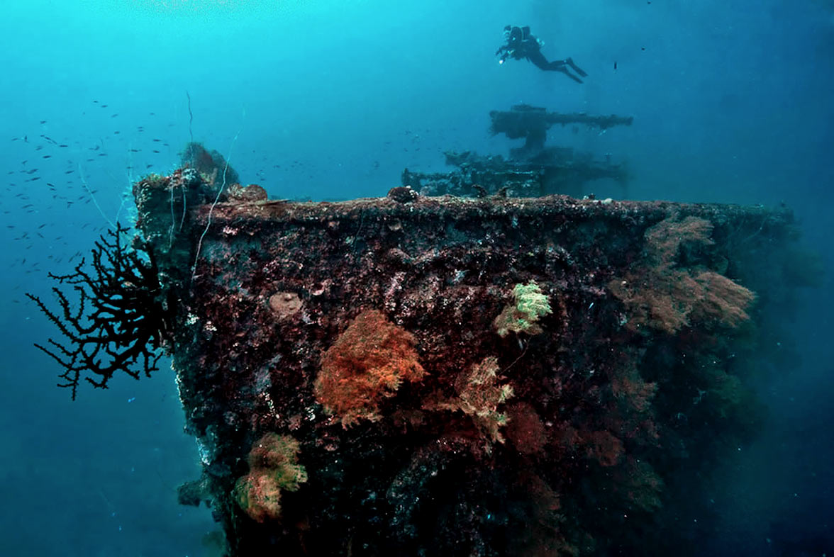 Chuuk Lagoon ww2 wrecks