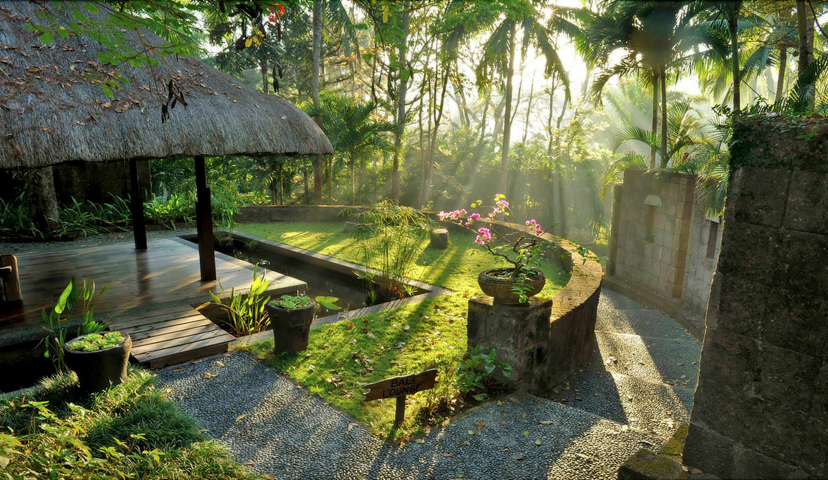 Relax at a Spa in the Philippines, by Seal Superyachts.