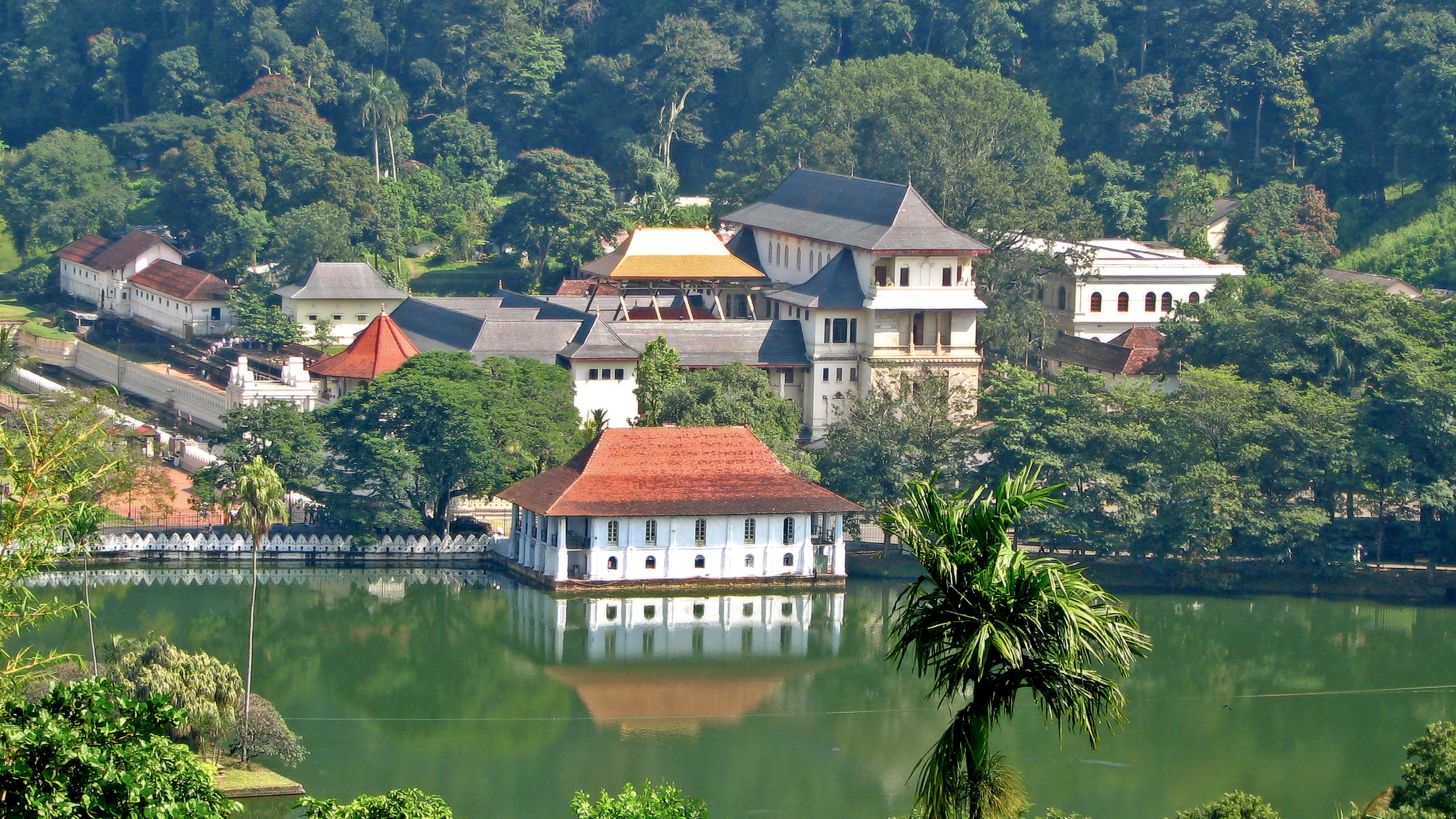 Sri Lanka Temple of the Tooth