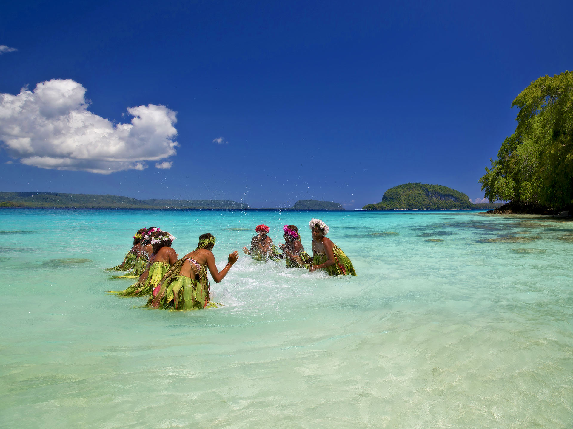 Vanuatu Water Music via Superyacht.