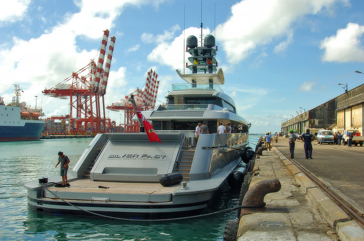 Superyacht Silver Fast in Sri Lanka